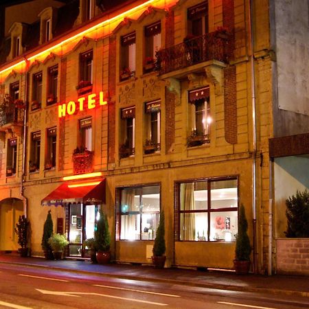 Hotel Le Pelican Charleville-Mezieres Exterior foto