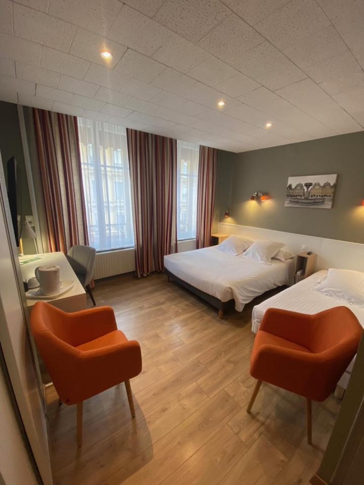 Hotel Le Pelican Charleville-Mezieres Exterior foto